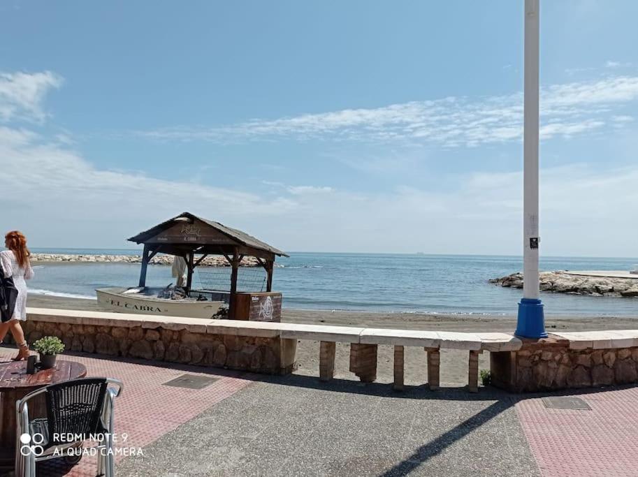 Malaga Beach, Pedregalejo Apt.4/6 2 Hab. ภายนอก รูปภาพ